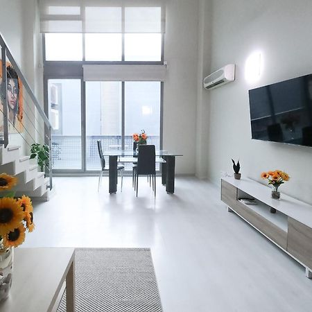 Oshun Sanchinarro Apartment Madrid Exterior foto